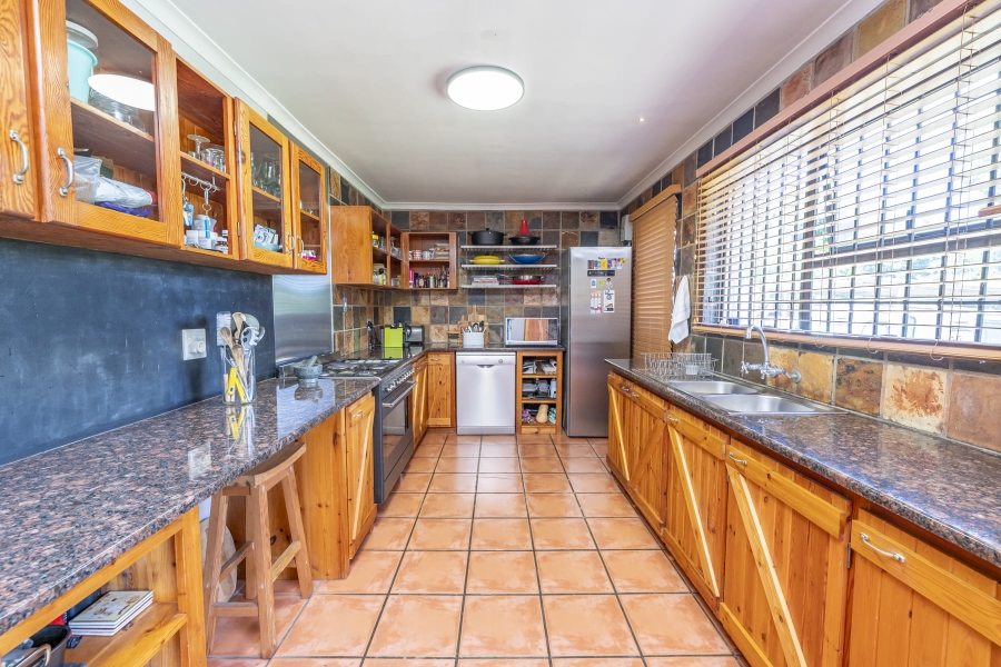 4 Bedroom Property for Sale in Protea Heights Western Cape